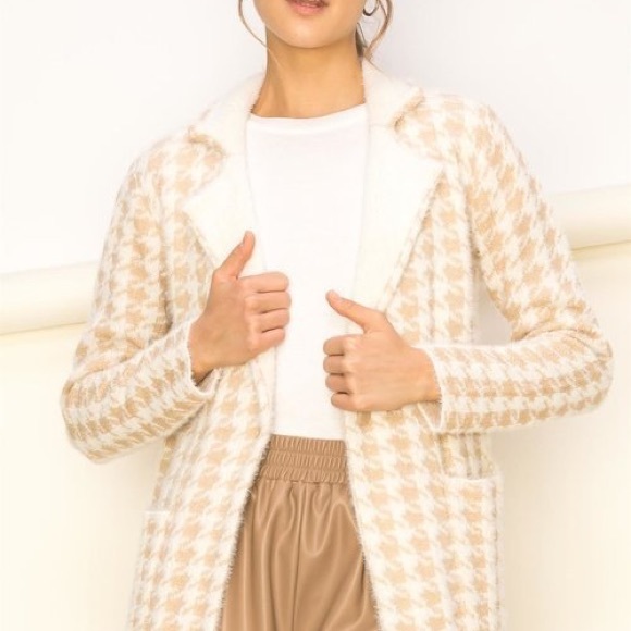 Camel Houndstooth Tailored Sweater Coat - Picture 6 of 7